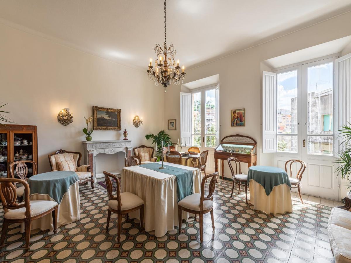 Palazzo Santa Caterina Couette-café 2*